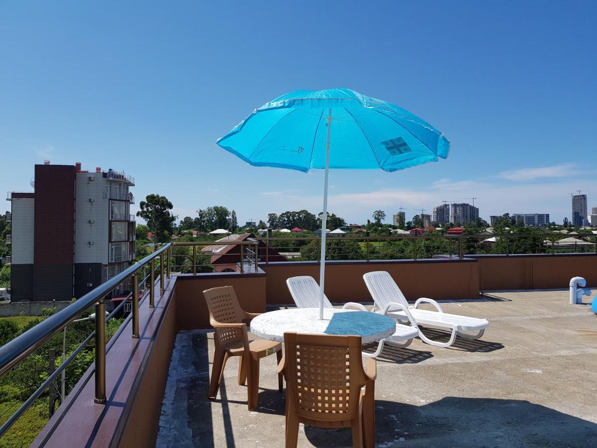 Apartments Nita Батуми Екстериор снимка