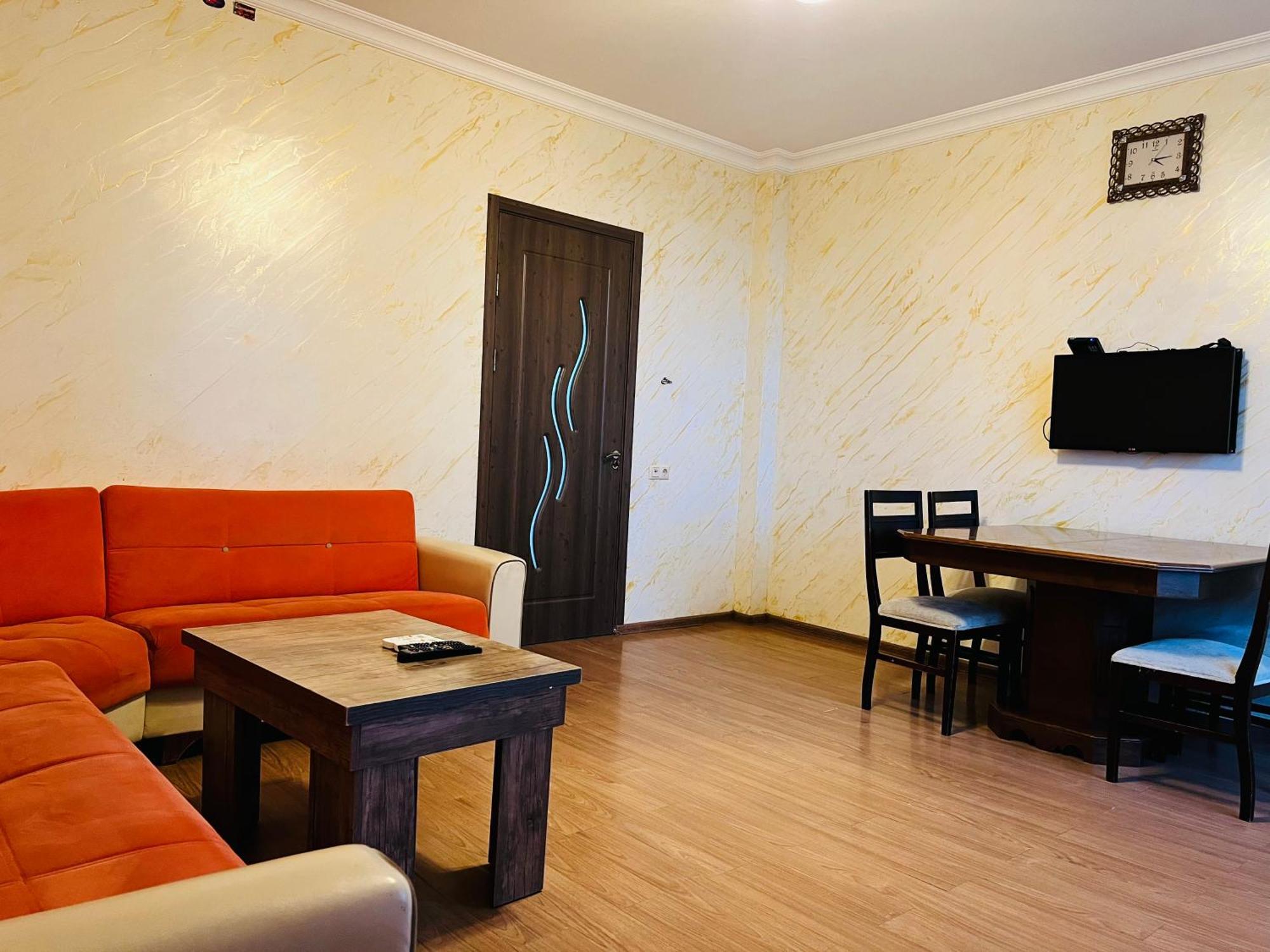Apartments Nita Батуми Екстериор снимка