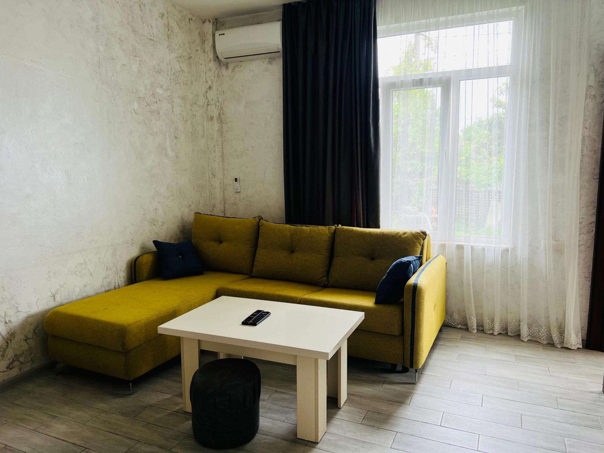 Apartments Nita Батуми Екстериор снимка