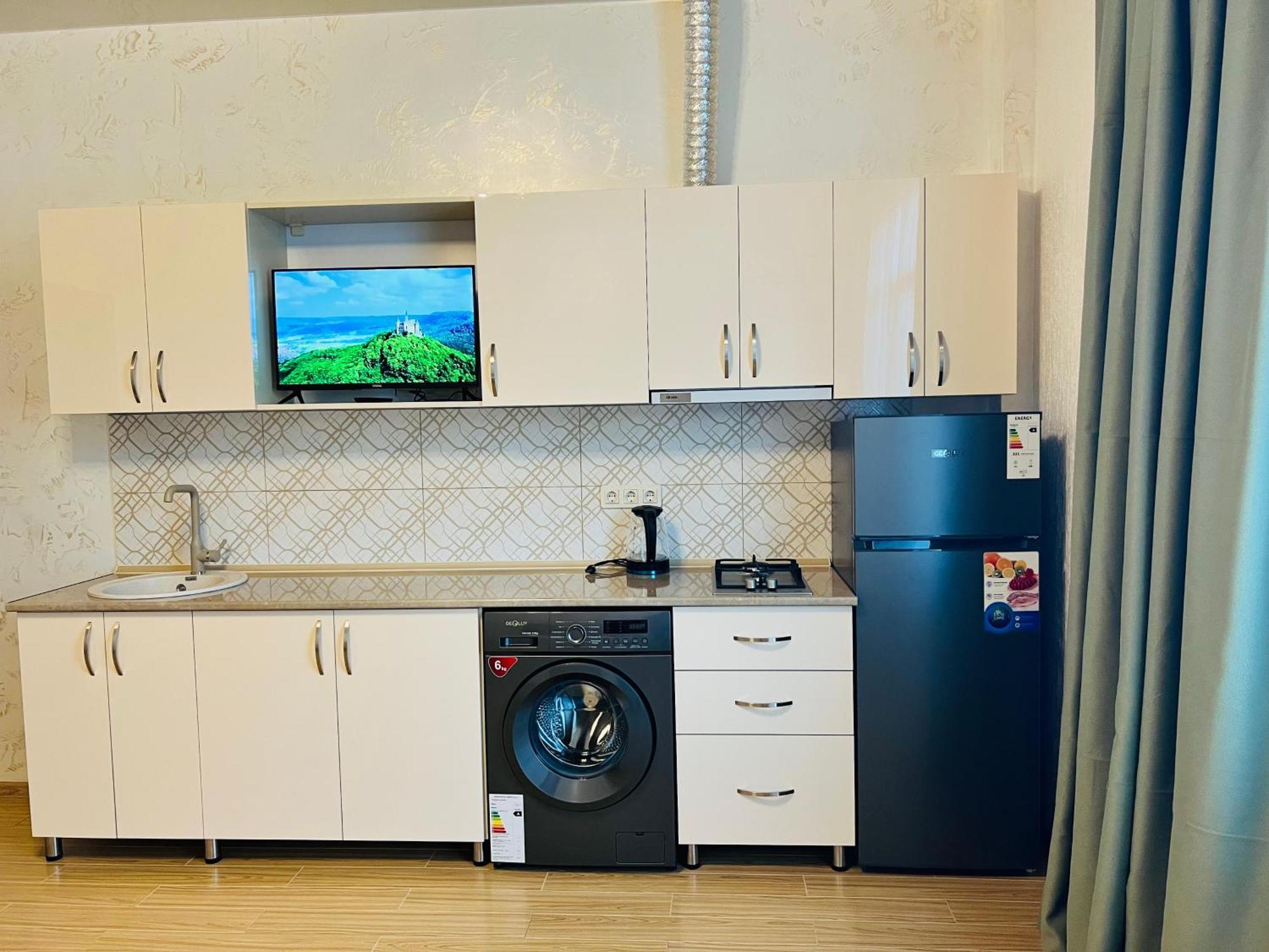 Apartments Nita Батуми Екстериор снимка