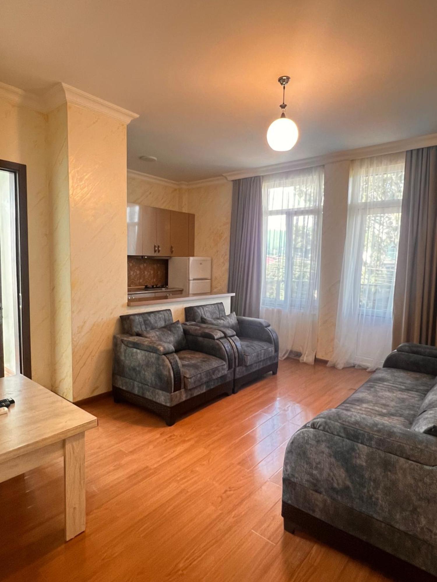 Apartments Nita Батуми Екстериор снимка